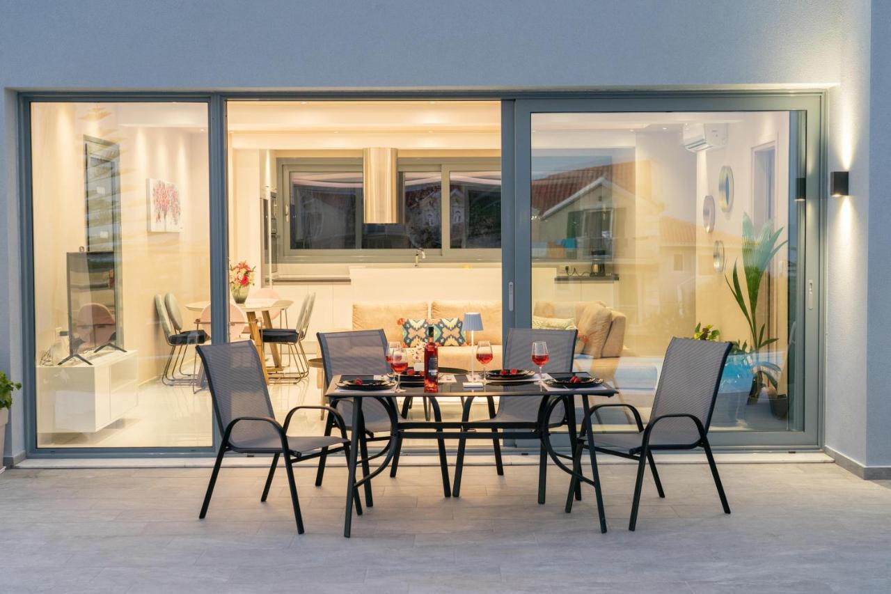 Villa Laide Karavádhos Esterno foto